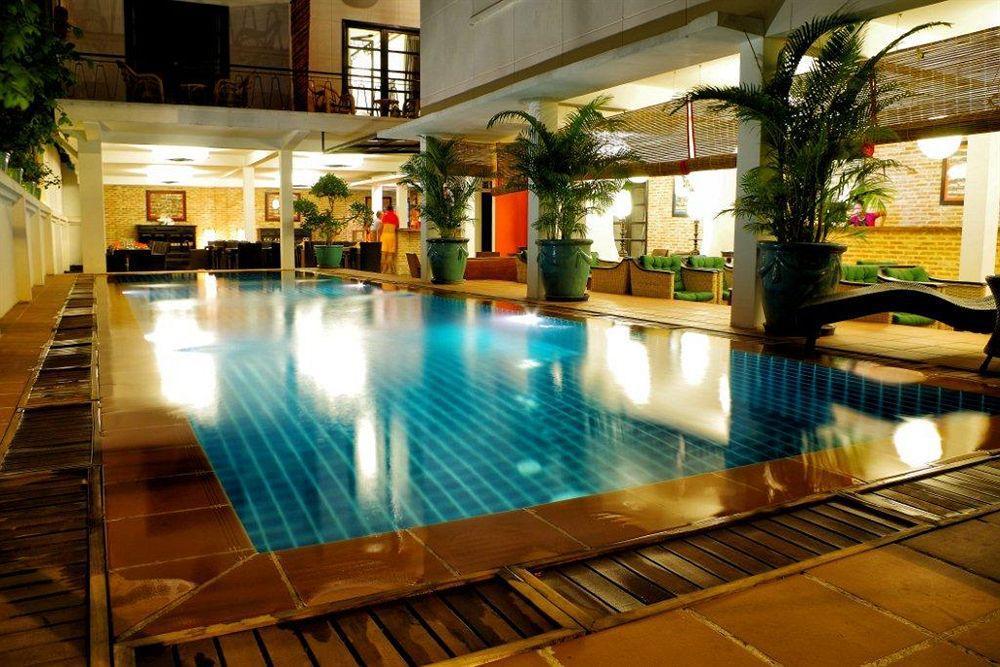 Villa Silk Road Hotel Пномпень Екстер'єр фото